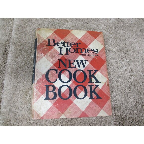 Better Homes & Gardens New Cook Book Hardcover Ring-Bound Edition 1968 - Picture 1 of 10